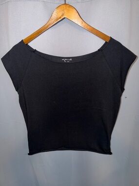 Urban Outfitters Black Cap Sleeve Crop Top NWOT size XL 90s Cotton Activewear